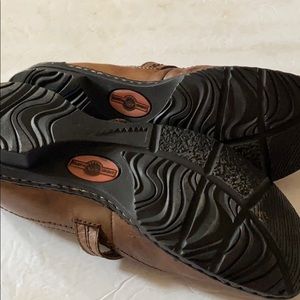 earth spirit house shoes
